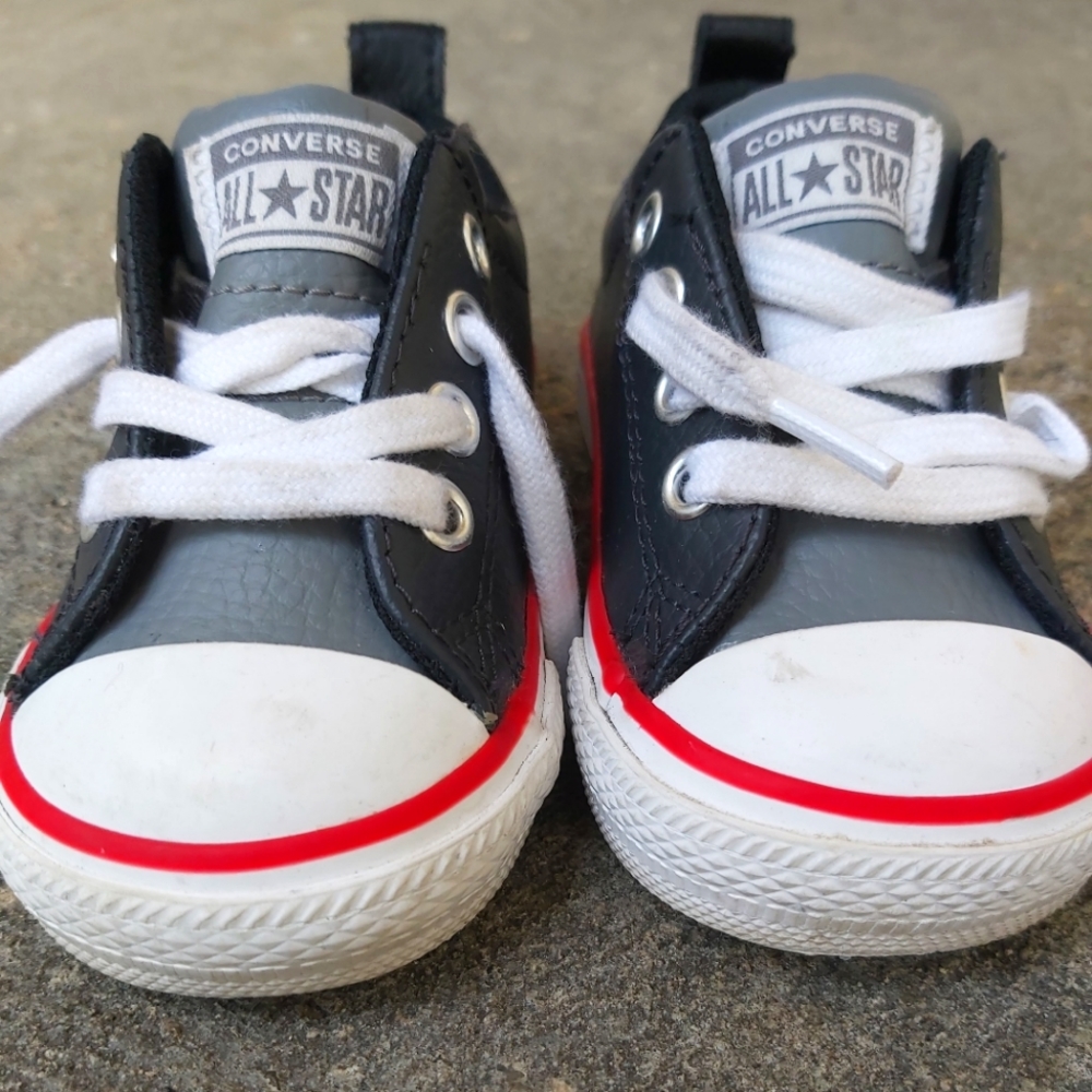 Toddler Converse Size 4 Shoes